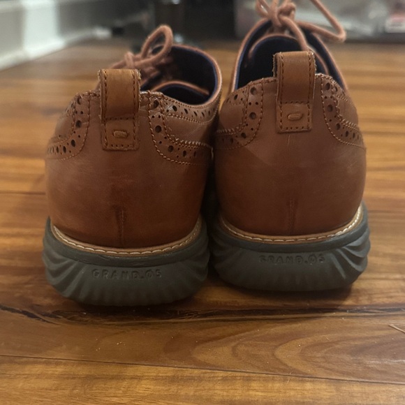 Used Men’s Cole Haan Classic Brown Leather Shoes. Size 13W - Picture 6 of 7